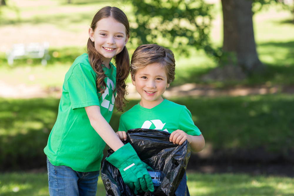 kids helping