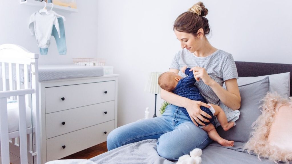 breastfeeding during pregnancy NHS